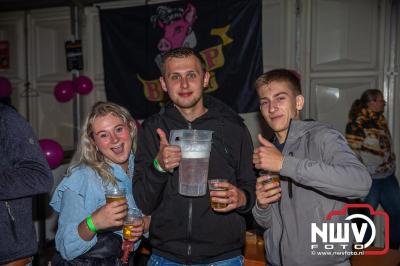 Tent was weer afgeladen op de eerste avond van het BigPop Festival met Zeroos Heroes, Piraten Power Hour en Outsiders.  - © NWVFoto.nl