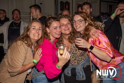 Tent was weer afgeladen op de eerste avond van het BigPop Festival met Zeroos Heroes, Piraten Power Hour en Outsiders.  - © NWVFoto.nl