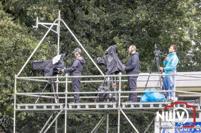 Bezoekers van een afgeladen Sportpark Mulderssingel in Wezep zien Ajax met 2-1 winnen in het oefenduel tegen Rangers FC. - © NWVFoto.nl