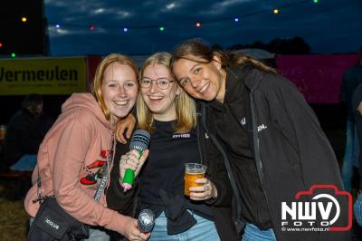 Zaterdagavond in de polder van Oosterwolde was het één en al gezelligheid bij het BigPop Festival, editie 2024. - © NWVFoto.nl