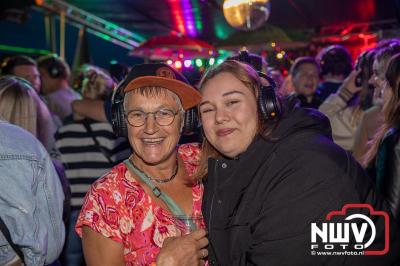 Zaterdagavond in de polder van Oosterwolde was het één en al gezelligheid bij het BigPop Festival, editie 2024. - © NWVFoto.nl