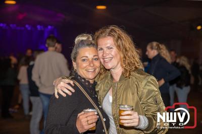 Zaterdagavond in de polder van Oosterwolde was het één en al gezelligheid bij het BigPop Festival, editie 2024. - © NWVFoto.nl