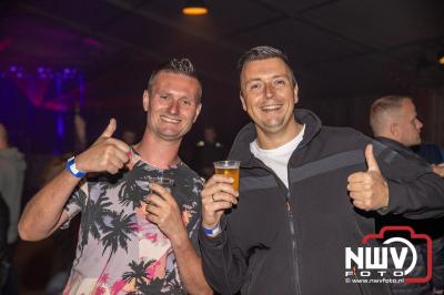 Zaterdagavond in de polder van Oosterwolde was het één en al gezelligheid bij het BigPop Festival, editie 2024. - © NWVFoto.nl