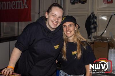 Zaterdagavond in de polder van Oosterwolde was het één en al gezelligheid bij het BigPop Festival, editie 2024. - © NWVFoto.nl