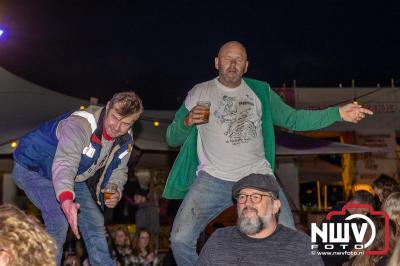 Zaterdagavond in de polder van Oosterwolde was het één en al gezelligheid bij het BigPop Festival, editie 2024. - © NWVFoto.nl