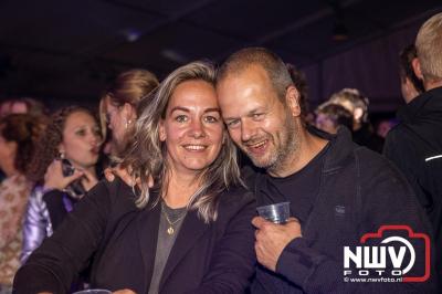 Zaterdagavond in de polder van Oosterwolde was het één en al gezelligheid bij het BigPop Festival, editie 2024. - © NWVFoto.nl