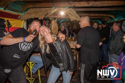 Zaterdagavond in de polder van Oosterwolde was het één en al gezelligheid bij het BigPop Festival, editie 2024. - © NWVFoto.nl