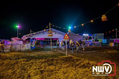 Zaterdagavond in de polder van Oosterwolde was het één en al gezelligheid bij het BigPop Festival, editie 2024. - © NWVFoto.nl