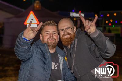 Zaterdagavond in de polder van Oosterwolde was het één en al gezelligheid bij het BigPop Festival, editie 2024. - © NWVFoto.nl