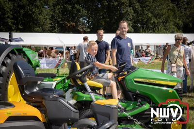 Oogstfeest en Fokveedag in Oldebroek: Een Nostalgische Boerendag voor Jong en Oud - © NWVFoto.nl