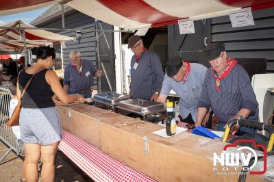 Oogstfeest en Fokveedag in Oldebroek: Een Nostalgische Boerendag voor Jong en Oud - © NWVFoto.nl