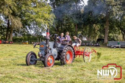 Tractoren oude ambachten ingrediënten voor de Oogstdag Wittensteinse Alle Kamperveen. - © NWVFoto.nl