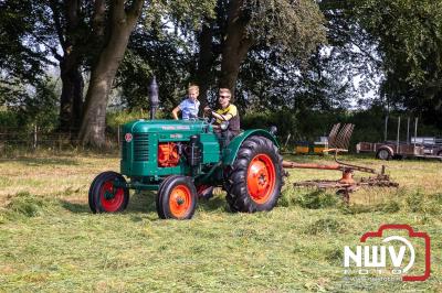 Tractoren oude ambachten ingrediënten voor de Oogstdag Wittensteinse Alle Kamperveen. - © NWVFoto.nl