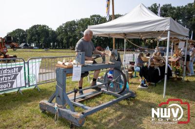 Tractoren oude ambachten ingrediënten voor de Oogstdag Wittensteinse Alle Kamperveen. - © NWVFoto.nl