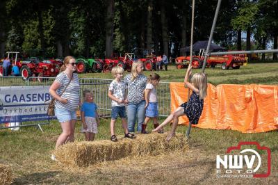 Tractoren oude ambachten ingrediënten voor de Oogstdag Wittensteinse Alle Kamperveen. - © NWVFoto.nl