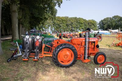 Tractoren oude ambachten ingrediënten voor de Oogstdag Wittensteinse Alle Kamperveen. - © NWVFoto.nl