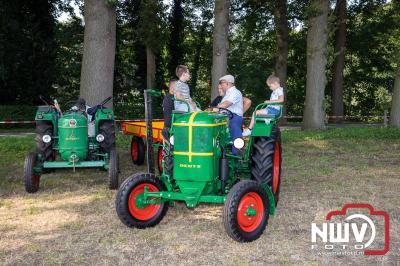 Tractoren oude ambachten ingrediënten voor de Oogstdag Wittensteinse Alle Kamperveen. - © NWVFoto.nl