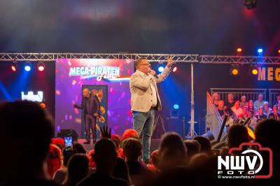 Uitverkocht Mega Piraten Festijn weer groot succes in Oldebroek.  - © NWVFoto.nl