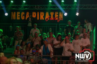 Uitverkocht Mega Piraten Festijn weer groot succes in Oldebroek.  - © NWVFoto.nl