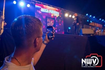 Uitverkocht Mega Piraten Festijn weer groot succes in Oldebroek.  - © NWVFoto.nl