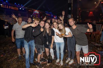 Uitverkocht Mega Piraten Festijn weer groot succes in Oldebroek.  - © NWVFoto.nl