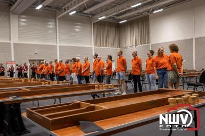 Interland sjoelen in 't Hart van Oosterwolde tussen Nederland, Duitsland en Frankrijk. - © NWVFoto.nl