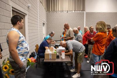 Interland sjoelen in 't Hart van Oosterwolde tussen Nederland, Duitsland en Frankrijk. - © NWVFoto.nl