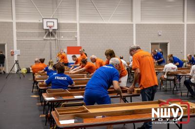 Interland sjoelen in 't Hart van Oosterwolde tussen Nederland, Duitsland en Frankrijk. - © NWVFoto.nl