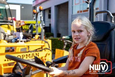 Opendag bedrijventerrein Broeklanden trekt veel belangstellenden. - © NWVFoto.nl