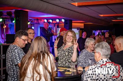 Dit jaar organiseerde de Stichting Hollands Benefiet een gezellige avond bij de Spikke in Heerde voor het Long Fonds. - © NWVFoto.nl