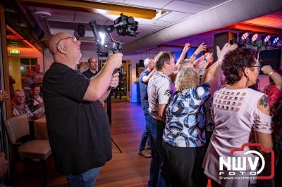 Dit jaar organiseerde de Stichting Hollands Benefiet een gezellige avond bij de Spikke in Heerde voor het Long Fonds. - © NWVFoto.nl