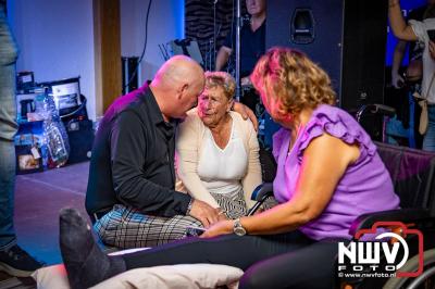 Dit jaar organiseerde de Stichting Hollands Benefiet een gezellige avond bij de Spikke in Heerde voor het Long Fonds. - © NWVFoto.nl