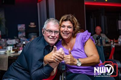 Dit jaar organiseerde de Stichting Hollands Benefiet een gezellige avond bij de Spikke in Heerde voor het Long Fonds. - © NWVFoto.nl