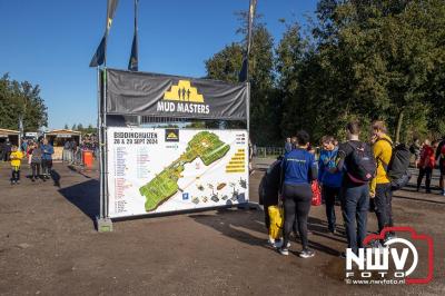 Water, modder, heel veel modder en hindernissen: dat is wat de deelnemers van Mud Master willen ervaren! - © NWVFoto.nl