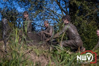 Water, modder, heel veel modder en hindernissen: dat is wat de deelnemers van Mud Master willen ervaren! - © NWVFoto.nl