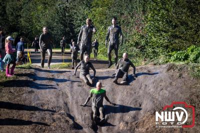 Water, modder, heel veel modder en hindernissen: dat is wat de deelnemers van Mud Master willen ervaren! - © NWVFoto.nl