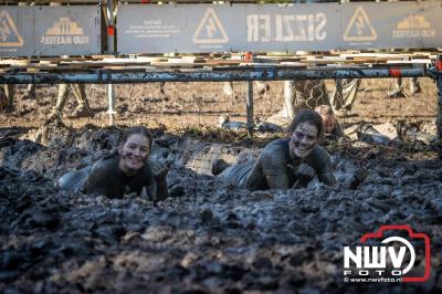 Water, modder, heel veel modder en hindernissen: dat is wat de deelnemers van Mud Master willen ervaren! - © NWVFoto.nl