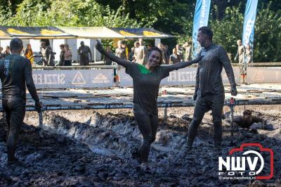 Water, modder, heel veel modder en hindernissen: dat is wat de deelnemers van Mud Master willen ervaren! - © NWVFoto.nl