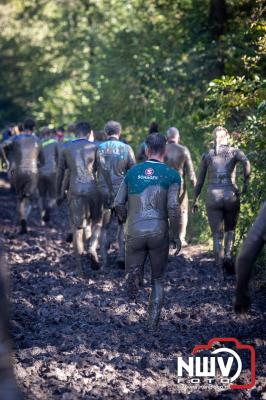 Water, modder, heel veel modder en hindernissen: dat is wat de deelnemers van Mud Master willen ervaren! - © NWVFoto.nl