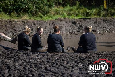 Water, modder, heel veel modder en hindernissen: dat is wat de deelnemers van Mud Master willen ervaren! - © NWVFoto.nl