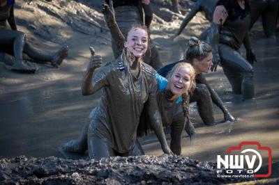 Water, modder, heel veel modder en hindernissen: dat is wat de deelnemers van Mud Master willen ervaren! - © NWVFoto.nl