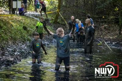 Water, modder, heel veel modder en hindernissen: dat is wat de deelnemers van Mud Master willen ervaren! - © NWVFoto.nl