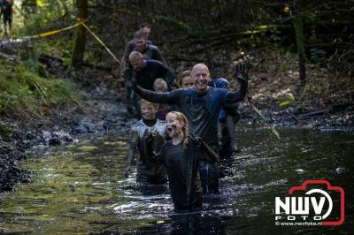 Water, modder, heel veel modder en hindernissen: dat is wat de deelnemers van Mud Master willen ervaren! - © NWVFoto.nl