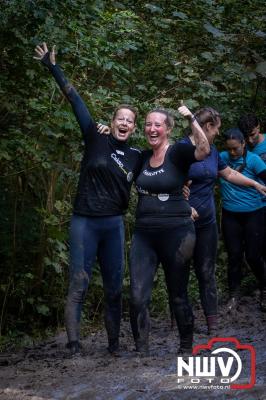 Water, modder, heel veel modder en hindernissen: dat is wat de deelnemers van Mud Master willen ervaren! - © NWVFoto.nl