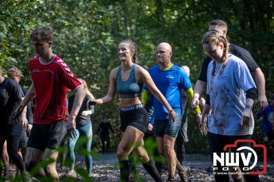 Water, modder, heel veel modder en hindernissen: dat is wat de deelnemers van Mud Master willen ervaren! - © NWVFoto.nl