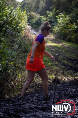 Water, modder, heel veel modder en hindernissen: dat is wat de deelnemers van Mud Master willen ervaren! - © NWVFoto.nl