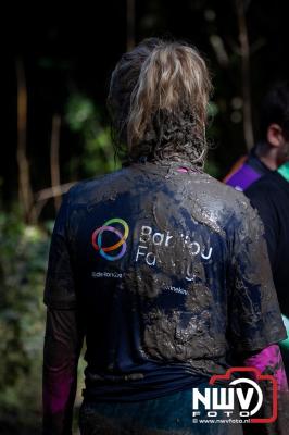 Water, modder, heel veel modder en hindernissen: dat is wat de deelnemers van Mud Master willen ervaren! - © NWVFoto.nl