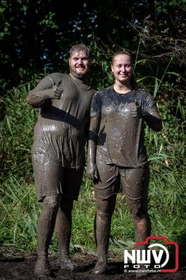 Water, modder, heel veel modder en hindernissen: dat is wat de deelnemers van Mud Master willen ervaren! - © NWVFoto.nl