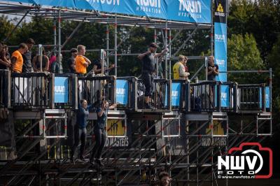 Water, modder, heel veel modder en hindernissen: dat is wat de deelnemers van Mud Master willen ervaren! - © NWVFoto.nl