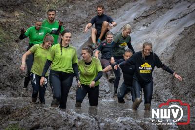 Water, modder, heel veel modder en hindernissen: dat is wat de deelnemers van Mud Master willen ervaren! - © NWVFoto.nl